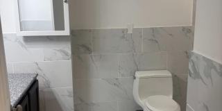 1623 W LEXINGTON Street Gallery 16