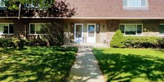 3 Bedroom 2 1/2 Bath Townhome for August Move In!! Gallery 1