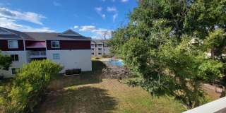 College Station - 4 bedroom / 4 bath / 3rd story condo / Pool on site. Gallery 7