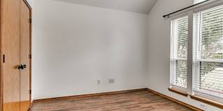 2812 Victoria Drive Gallery 36