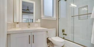 710 E Avenue Gallery 46