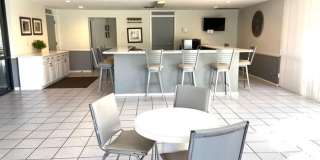 2311 S Cypress Bend Dr Gallery 33