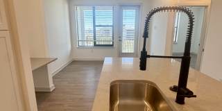 207 E Oak Ave Gallery 5