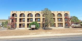 508 N Harrison Gallery 1