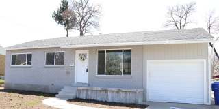 1002 East Platinum Way Gallery 1