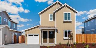 The Vineyards at Dennis Lane upper 2 bed 1 bath town home with vineyard views Gallery 1