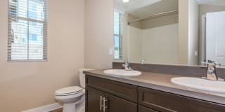 Esencia Sur Apartment Homes Gallery 55