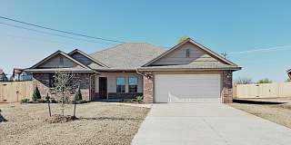 Very Nice 4 Bedroom 2 Bath Home in Yukon Schools Gallery 1