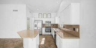 16110 W VALE Drive Gallery 12
