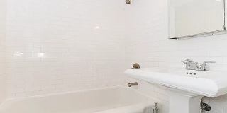 244 E 78th St Apt 1C Gallery 1