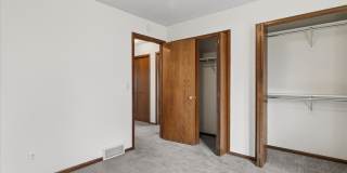 4BR/4BA Updated Home with Finished Basement Suite & Landscaped Yard Gallery 38