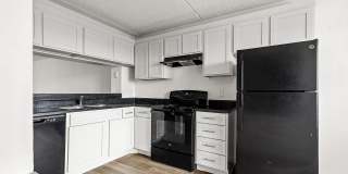 Tennis Towers Apartments Gallery 24