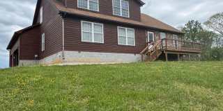 Maynardville 37807 - 3 bedroom, 2 bath home with a 3-car garage on 5 acres - Contact Lisa Vineyard and Shannon Russell (865) 216-9334 Gallery 1