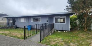 Upgraded Duplex in Eureka! Gallery 1