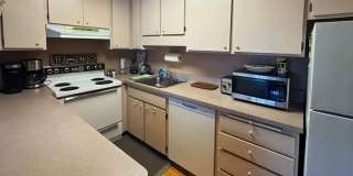 2 Bedroom in a beautiful woodsy location! Gallery 6