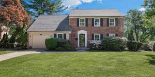 Just minutes to Park Potomac, Pike & Rose, I-270, and more Gallery 1