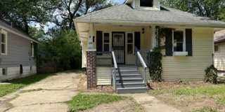 Now Leasing: 680 Grifton Avenue – 2 Bedrooms, Bonus Space & Great Akron Location Pet Friendly Gallery 1