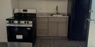 912 W Second Street unit: 17 Gallery 1