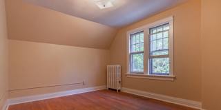 2642 Kendall Ave - 1 Gallery 20
