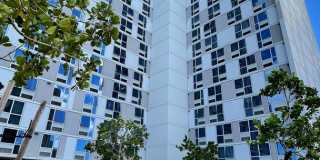 Unbeatable location in Kakaako/Ward Village areas - 2 Bed 2 Bath 1 Parking Gallery 1