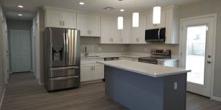 2203 E Devonshire Ave Gallery 2