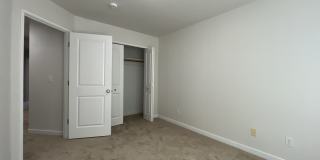 Beautifully Updated Bethany Townhome with Private Backyard and Modern Finishes Gallery 32