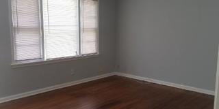 Riverside doll house w/hardwoods Gallery 3