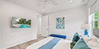 2327 HILLVIEW STREET Gallery 33