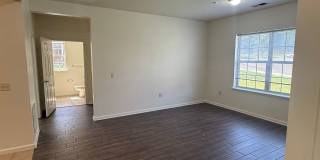 Maverick Apartments! Gallery 9
