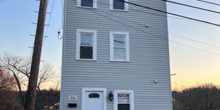 Updated 5BR 3bath house with off street parking! Gallery 33
