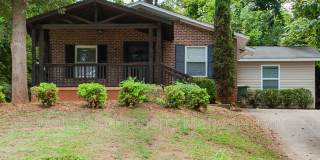 717 Bennett Street Gallery 1