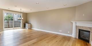 Location, Location, Location! Beautiful 3 Bedroom Townhome in First Addition!!!! Location, Location, Location! Beautiful 3 Bedroom Townhome in First Addition!!!! Gallery 3