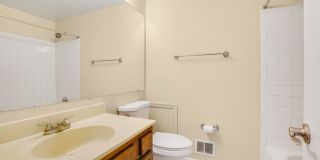 SPACIOUS 3 BEDROOM 2.5 BATHROOM TOWNHOME IS IMMEDIATELY AVAILABLE IN OLNEY Gallery 25