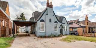 Available NOW!!! ***$300 OFF FIRST FULL MONTH'S RENT***Make This Charming Duplex Your Next Home! Gallery 1