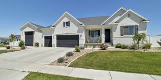 5 bedroom 3.5 bathroom home in Lehi. Gallery 1
