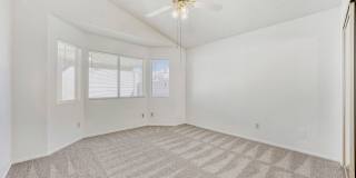 Newly painted and new carpet! Gallery 12