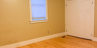 444-450 Brooks Avenue - 450 Gallery 3