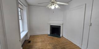 1103 W Franklin St Gallery 10