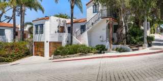 Charming 2 Bed 1 bath "fully furnished monthly rental" in La Jolla Village. Gallery 39