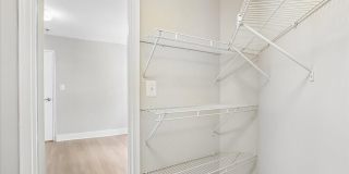 212-212 OAKWOOD Street SE Gallery 31