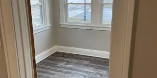 1123 W 23rd St Gallery 14