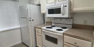 202 Riverbend #201 Gallery 6