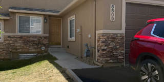 2 bedroom, 2 1/2 bath condo in the NORTHEAST side of Colorado Springs Gallery 1