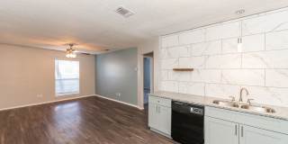Top Location! Right in the heart of beautiful downtown Boerne! Gallery 6