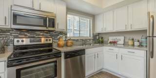 Verandahs at Hunt Club Gallery 29