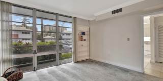 2727 Yacht Club Boulevard Gallery 32