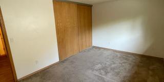 Farmington Oaks Gallery 6