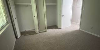 Spacious One Bedroom Available. Close to University and Downtown Area. Gallery 7