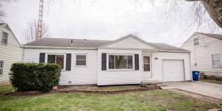 Beautiful Three Bedroom Home For Rent In Washington Local! Gallery 1