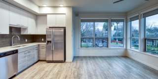 Eviva Midtown Gallery 30